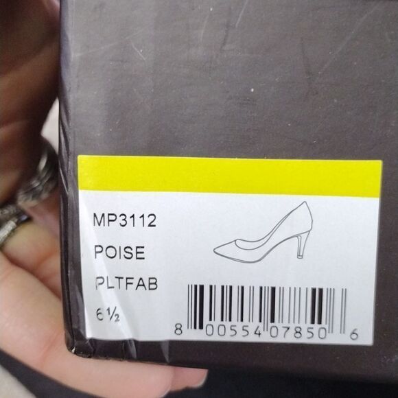 Badgley mischka heels - Picture 6 of 6